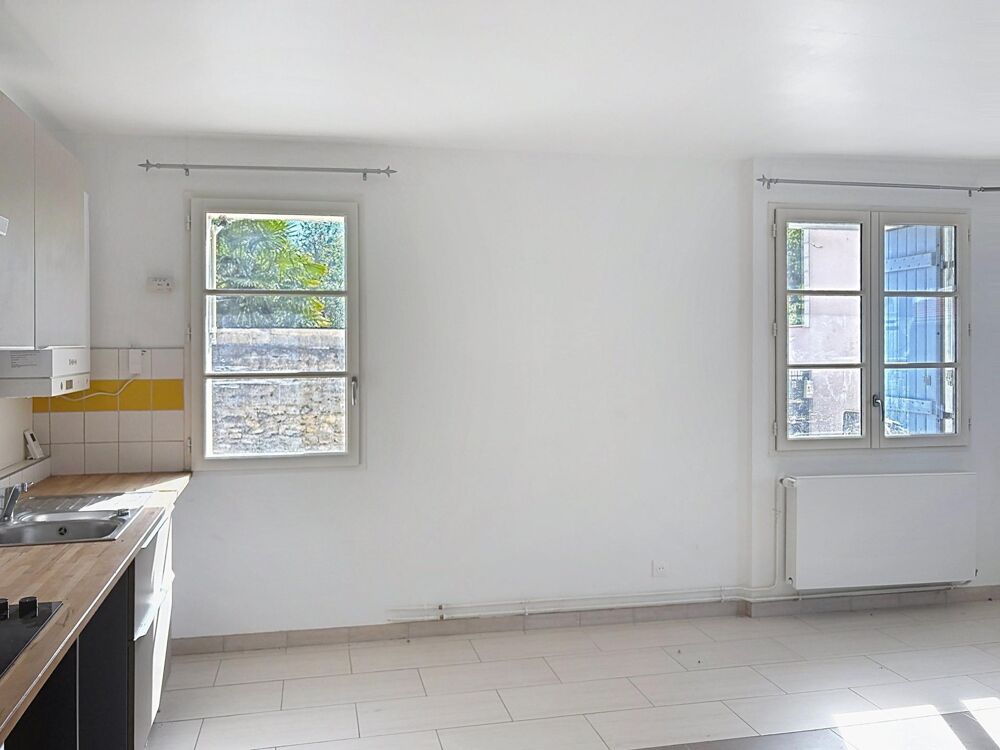 Triplex entièrement rénové et très lumineux
