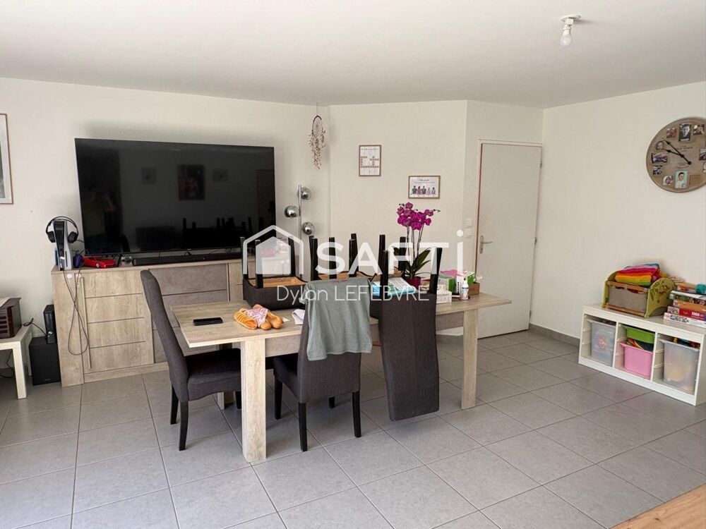 Vente Maison Maison de plain-pied de 96 m² – 4 chambres – Naintré Naintre