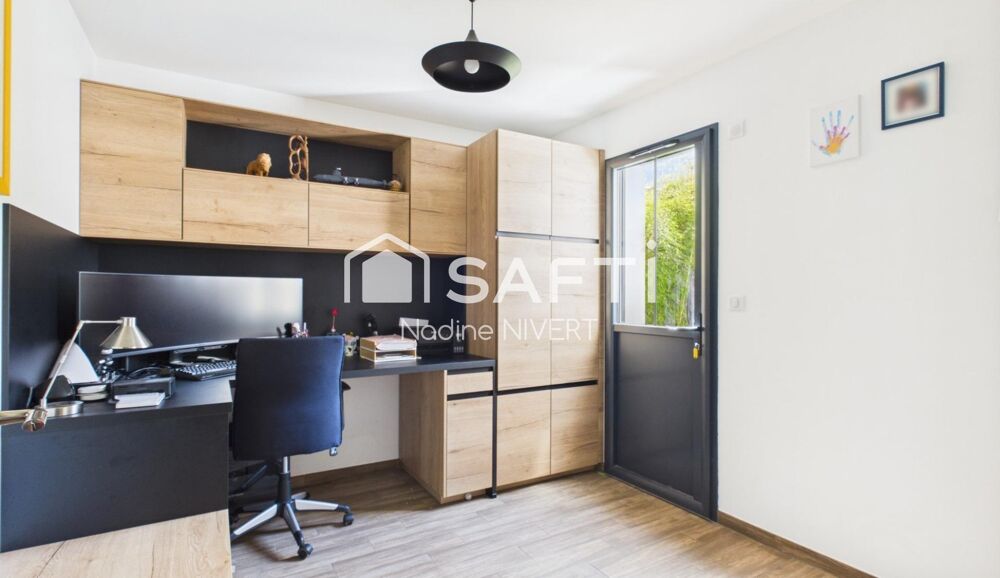 Vente Maison Maison plain-pied 133M2, 3 chambres, bureau, garage, jardin Dompierre-sur-mer