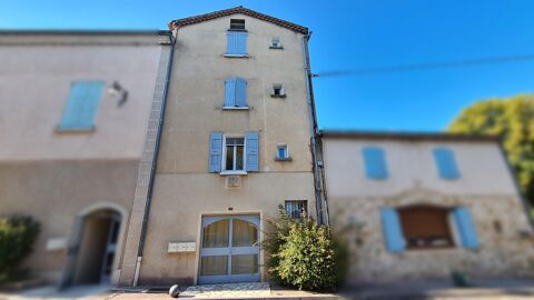   Maison de village compos�e de 3 appartements et un local commercial Maison - 6 pi�ce(s) - 135 m�