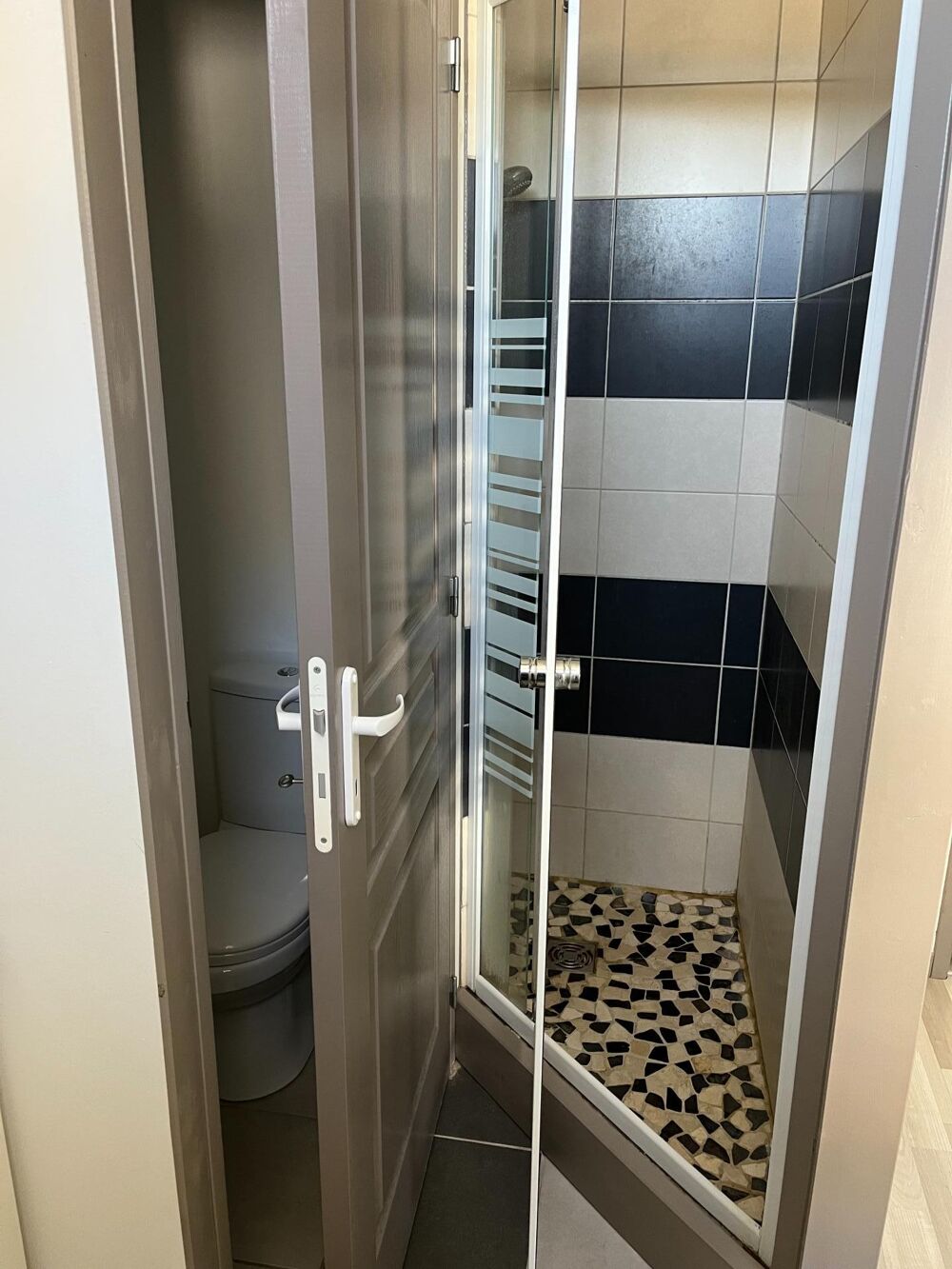 Vente Immeuble Immeuble locatif avec six appartements. Locmine
