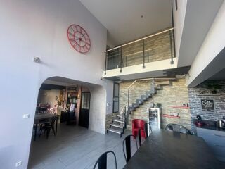  Maison � vendre 5 pi�ces 216 m�