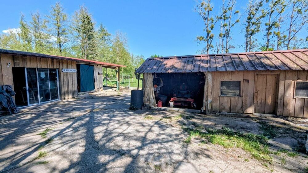Domaine rare avec dépendances et piscine