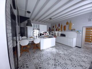  Maison � vendre 8 pi�ces 214 m�