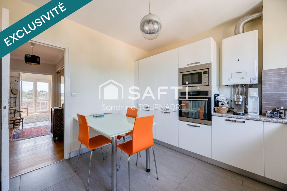 T4 Spacieux, lumineux, dernier étage avec balcon, vue dégagée, garage