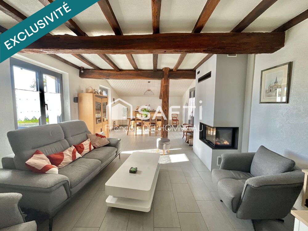 Vente Maison Corps de ferme rénovée 120m2, studio 30m2, grange 130m2, préau 70m2 La roche-sur-yon