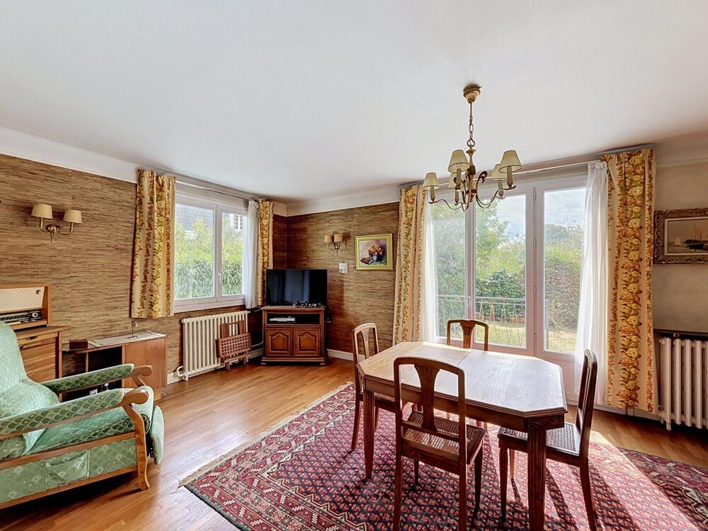 Maison familiale sur un terrain de 513 m2 - Proche centre ville