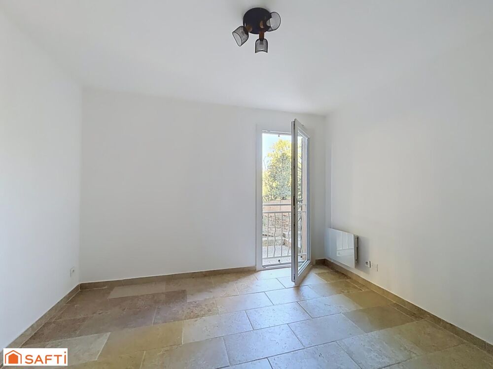 Vente Appartement BANDOL – Studio rénové de plus de 17 m² avec parking et grande cave Bandol
