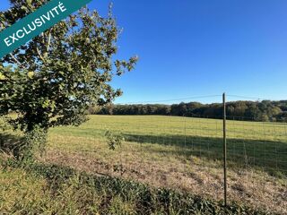 Vente Terrain Rare sur le secteur ! Beau terrain à bâtir de 1 205 m² avec garage – Au calme, vue campagne Troguery
