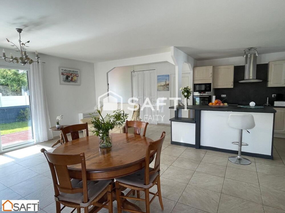 Vente Maison Maison T5 de plain pied - 3 chambres -1 bureau - 1 dépendance Andernos-les-bains