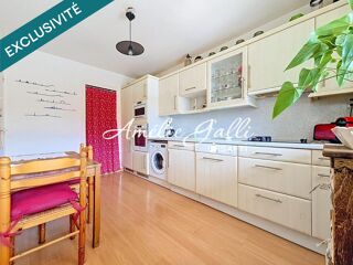 Vente Appartement Exclusivité - Lyon 3e – Villette / Part-Dieu – T4 de 84 m² au calme avec loggia, cave et garage Lyon 3