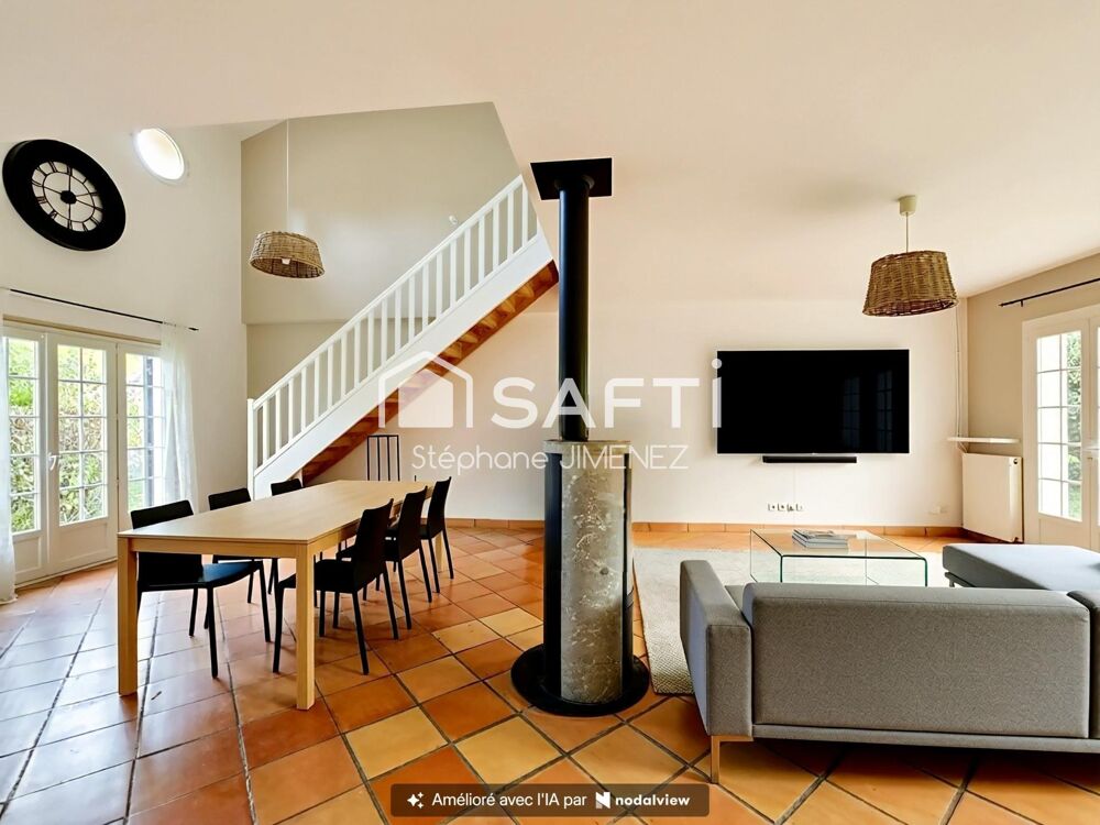 Vente Maison Maison de 135 m² sur parcelle de 460 m² Sainte-eulalie