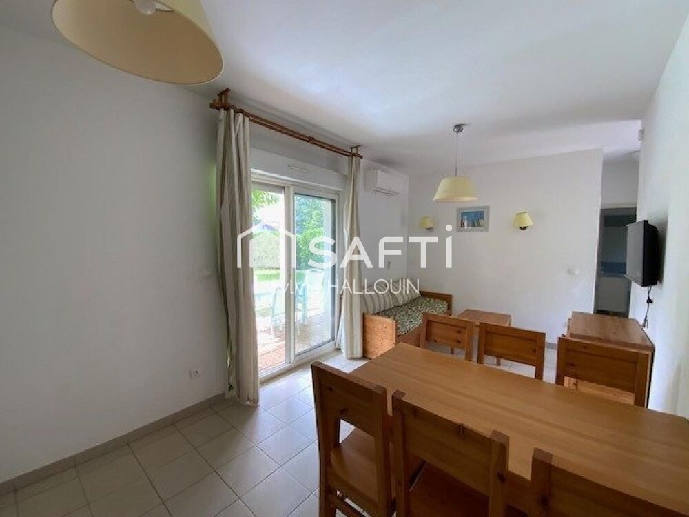 Appartement T3 bord de mer 44m² terrasse vue Mer