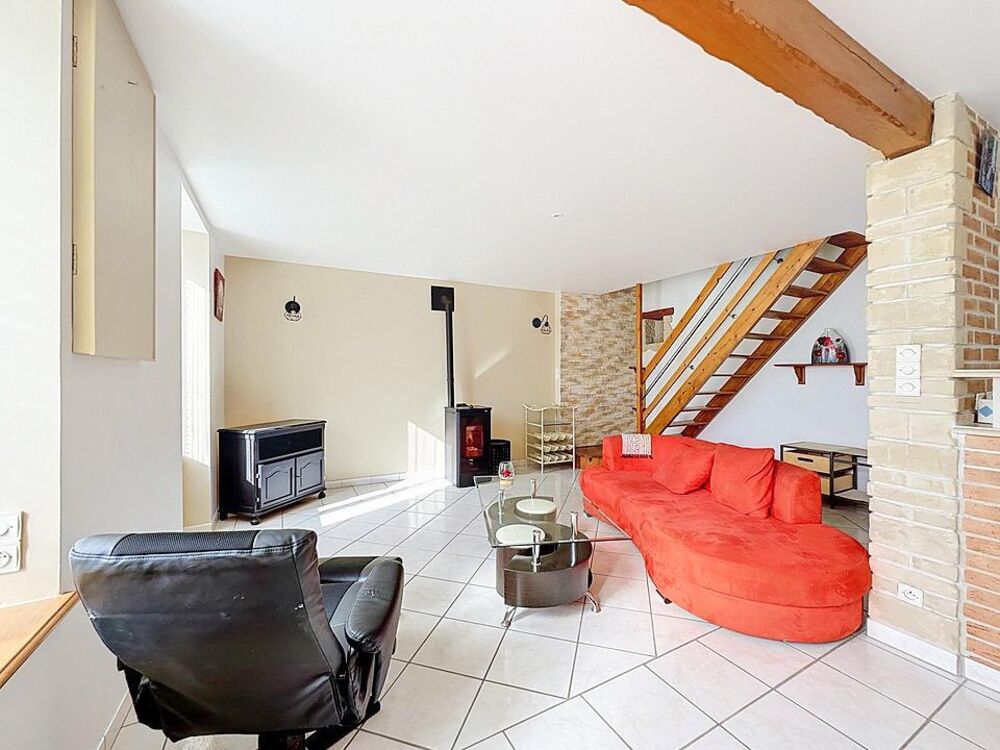 CLÉRIEUX  Maison familiale de 140 m² avec piscine