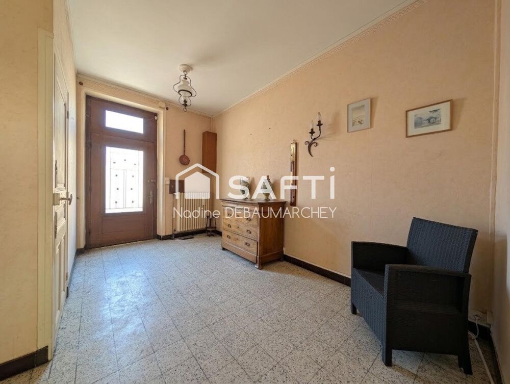 Vente Maison Maison de ville de caractère : beaux volumes, jardin et fort potentiel Genelard