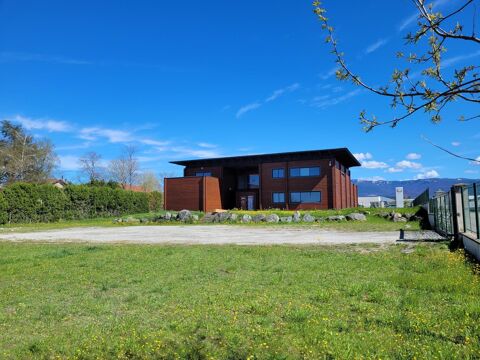 Local commercial/bureaux de 457m² avec terrain divisible et constructible 865000 26120 Montelier