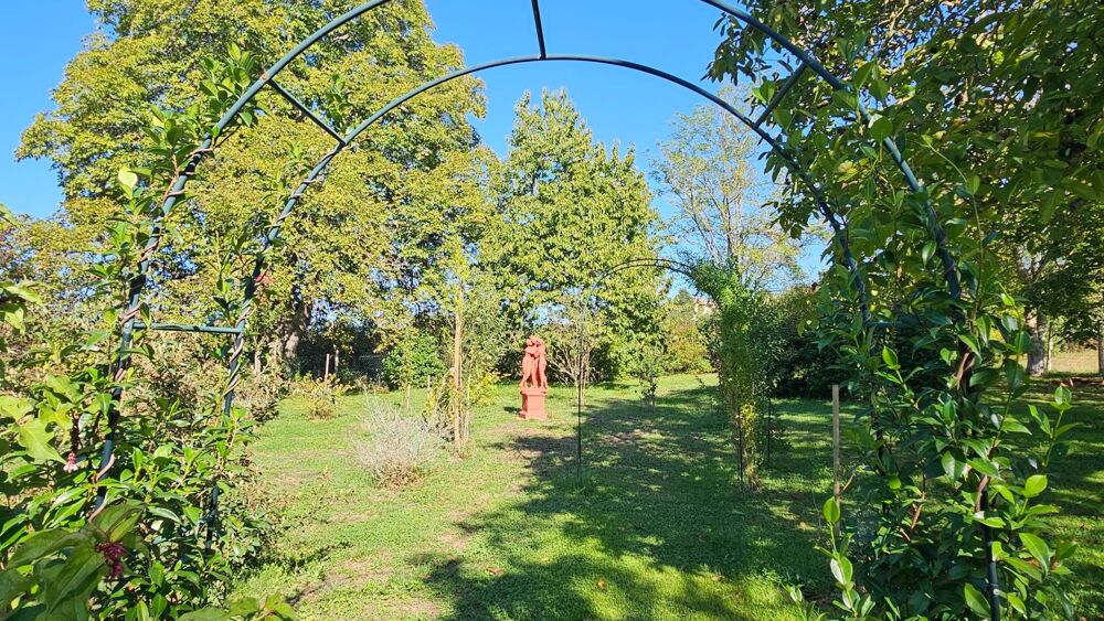 Annonce vente maison 5 pièces de 214m2 à Salvagnac (81630) - ParuVendu