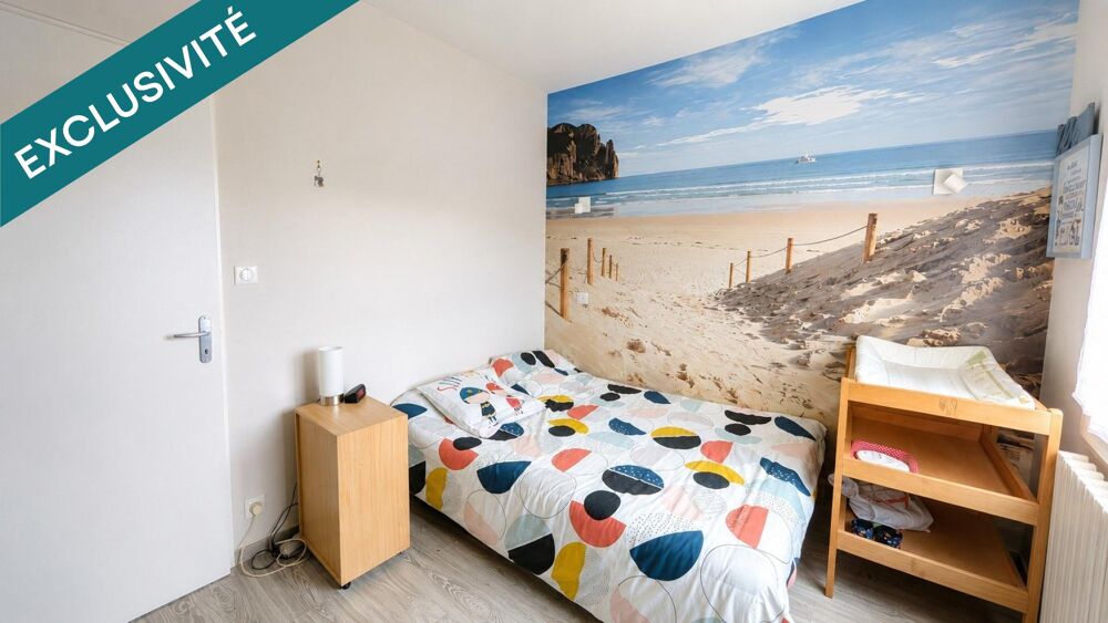 Vente Maison À Saintes, quartier Abbaye maison de 135 m² offrant deux espaces de vie distincts, un jardin, et véranda Saintes