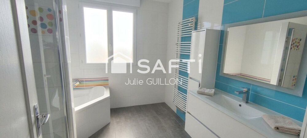 Vente Appartement Emplacement idéal pour ce Type 4 à SAINT-NAZAIRE Saint-nazaire