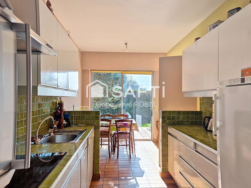 Belle maison familiale de plain pied sur un terrain de plus de 1500 m2