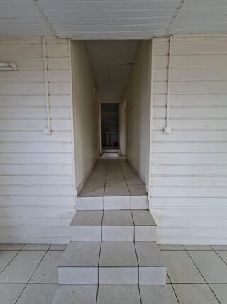  Appartement à louer 3 pièces 76 m²