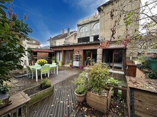  Appartement  vendre 6 pices 143 m Sallanches