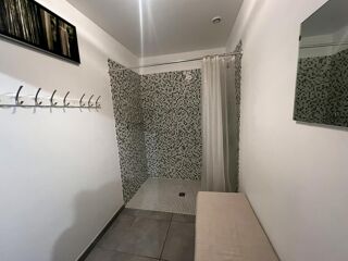  Immeuble � vendre 111 m�