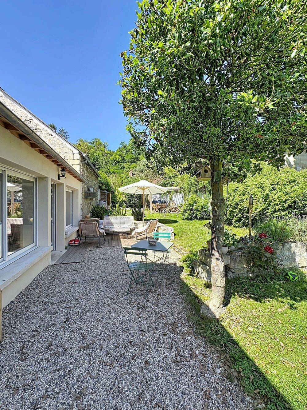 Joli maison en pierre rénovée avec goût