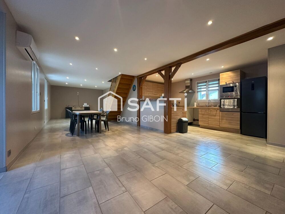 Vente Maison Maison 137 m², 4 pièces, 3 chambres, 3 garages, piscine Poilly-lez-gien