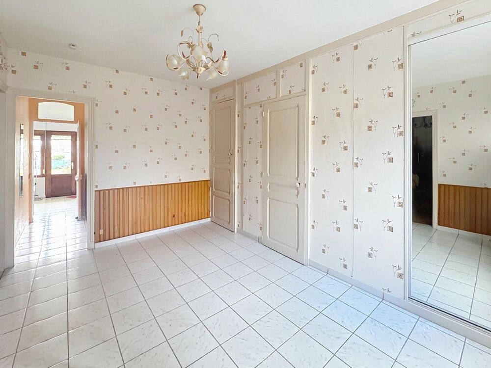 Vente Maison Maison deux chambres avec d�pendances, garage et jardin. Villers-bretonneux
