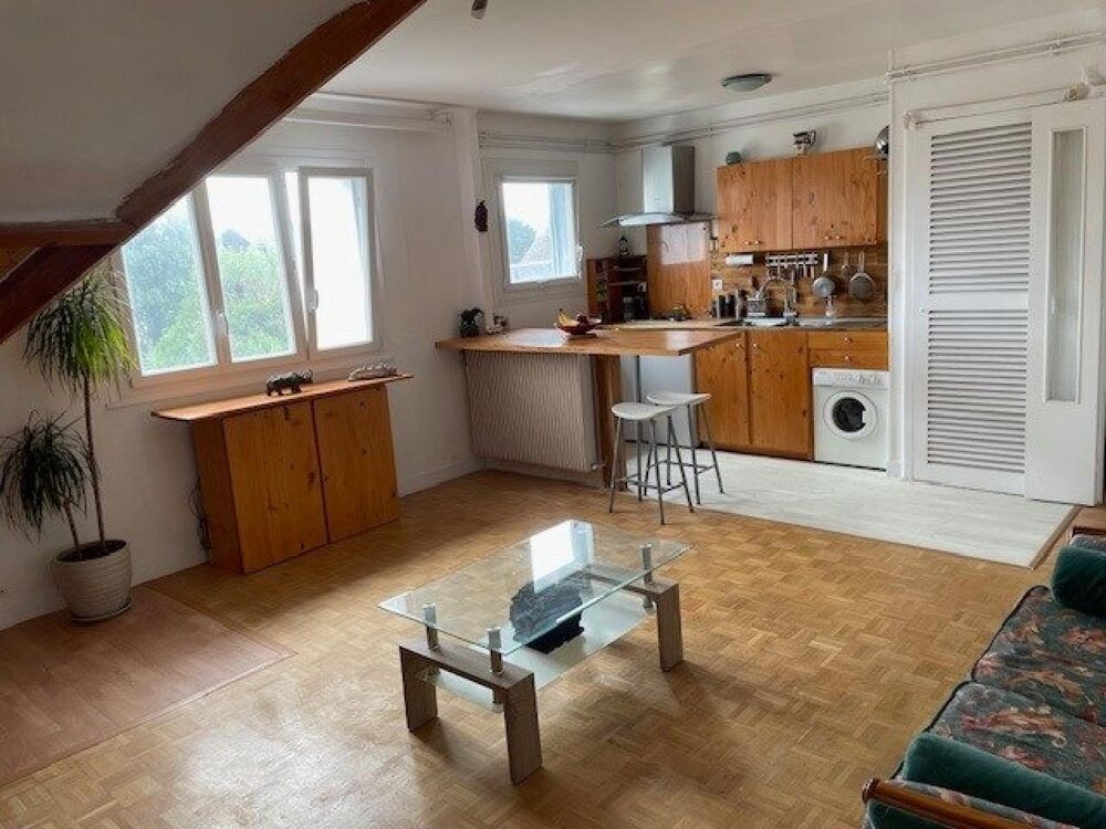 Vente Appartement Appartement 54 m2 Deux pieces 1 Salon et 1 Chambre Cave Garage à vélo  Parking. Blonville-sur-mer