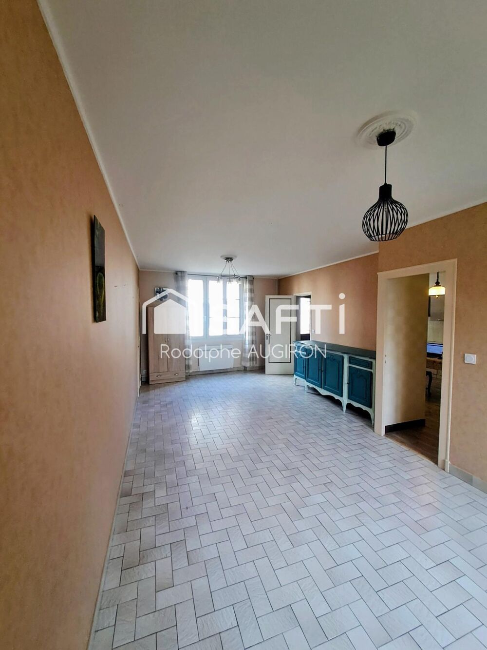 Vente Maison MAISON DE VILLE 3 CHAMBRES avec deux garages et dépendances Contres