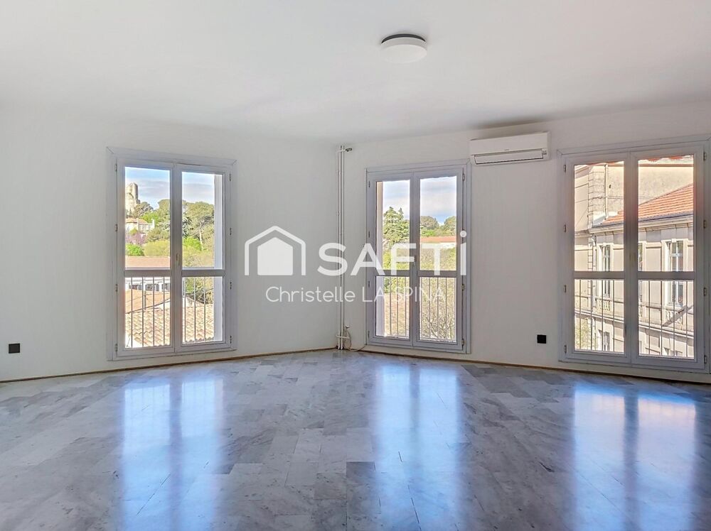 Deux appartements avec vue Tour Magne  Parking  Fort potentiel locatif