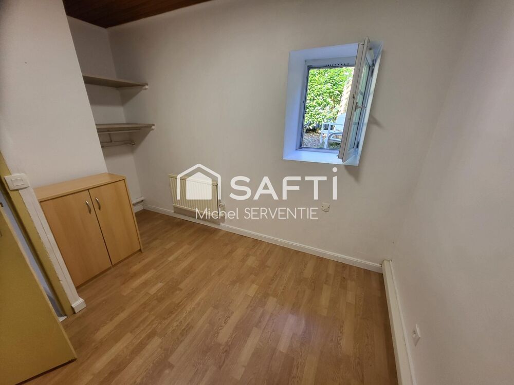 APPARTEMENT AVEC JARDINET