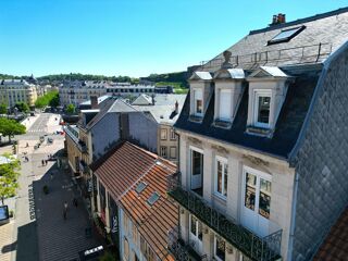  Appartement à vendre 8 pièces 161 m²
