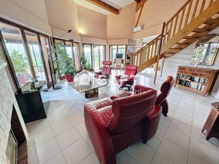  Maison � vendre 9 pi�ces 260 m�