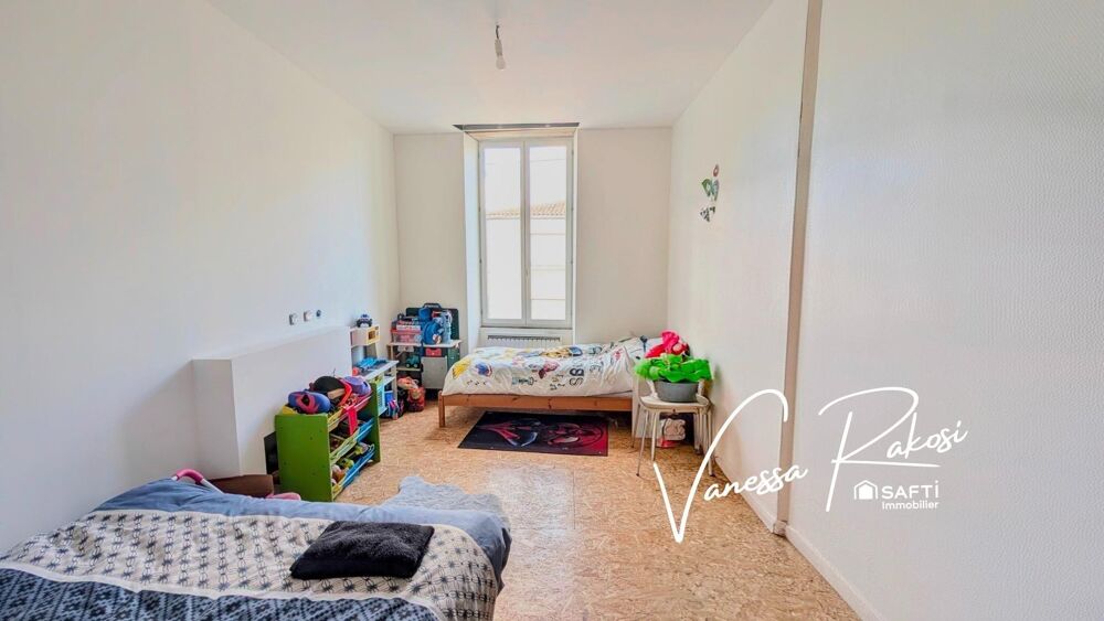 Vente Maison MAISON DE VILLE 105 M² 3 CHAMBRES GARAGE JARDIN ET DEPENDANCE Matha