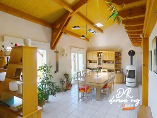  Maison  vendre 8 pices 174 m