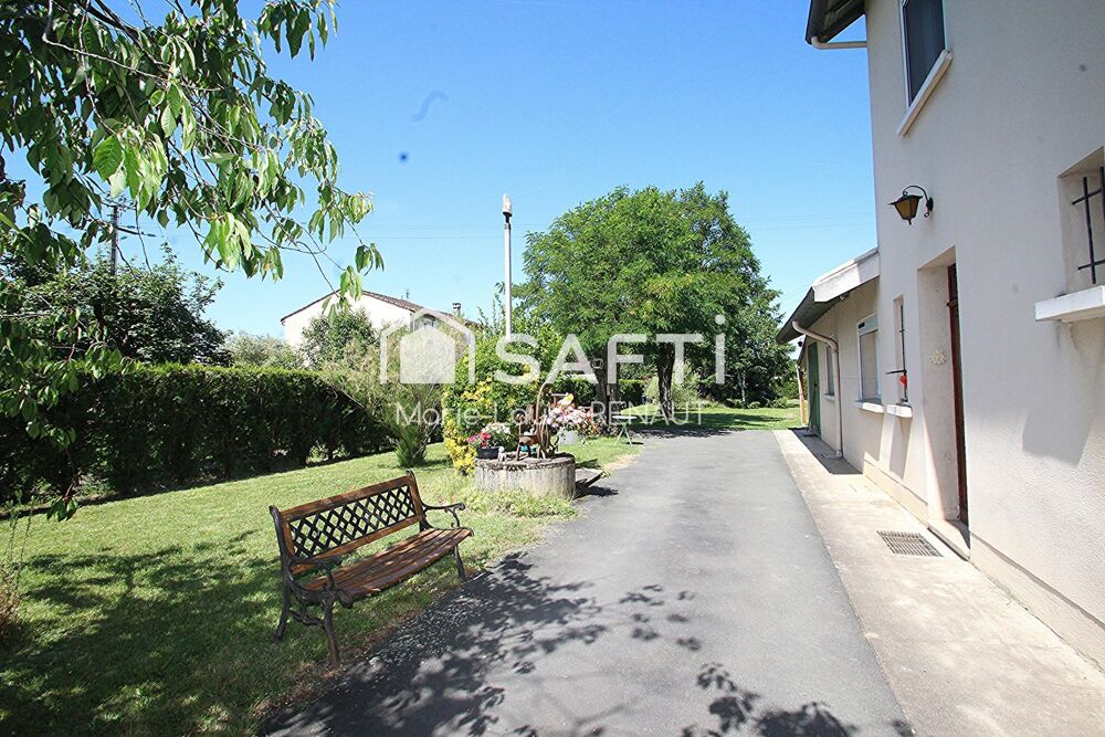 Maison de qualité - Tout de plain-pied - Superbe extérieur - 4 chambres - 2 SDB et 2 WC