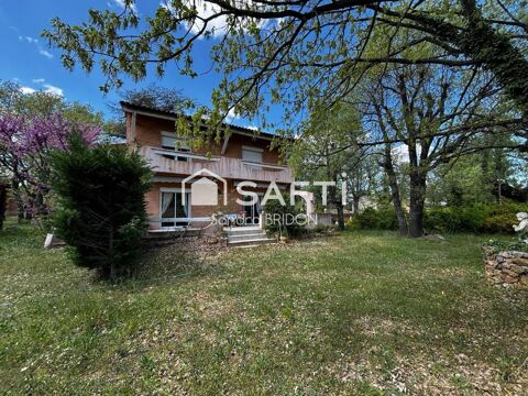   villa avec magnifique jardin Maison - 7 pièce(s) - 175 m²