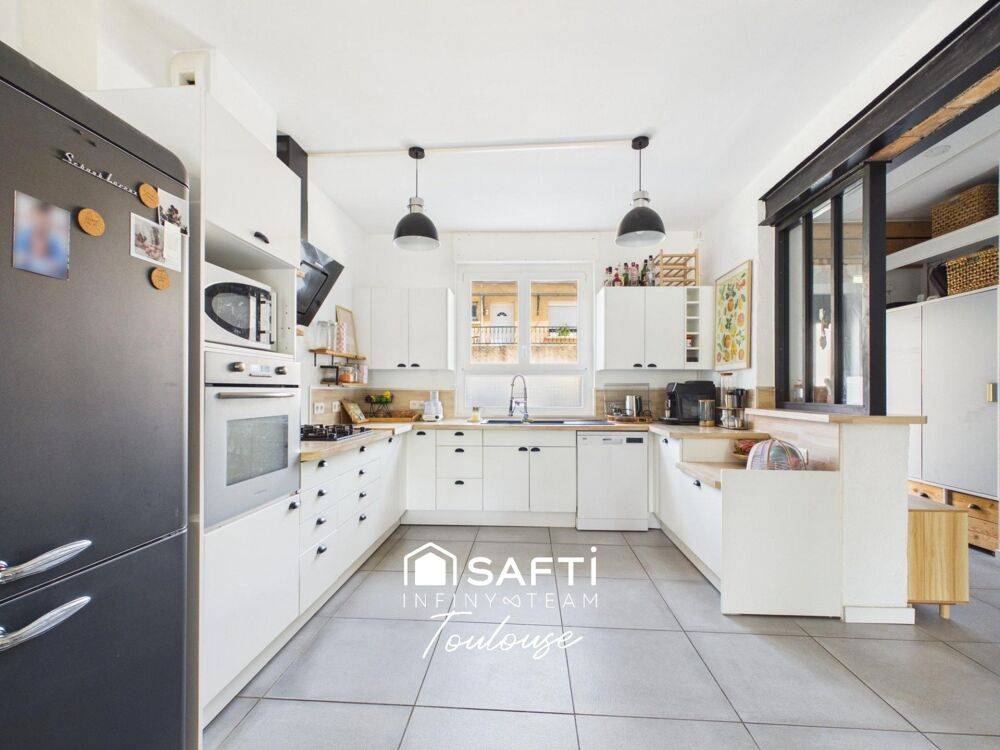 SAINT-LYS CENTRE  Charmante maison familiale T5 rénovée de 144 m²