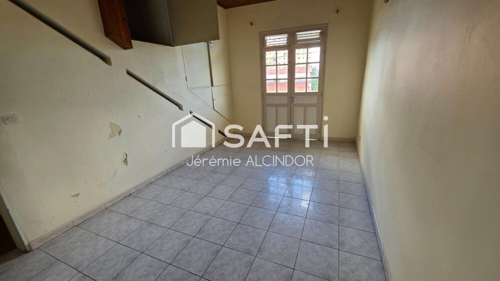 Maison 6 pièces 100 m² · à Fort-de-France · 100 m² · 220 000 €