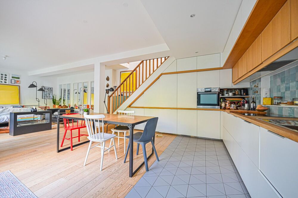 Maison contemporaine proche ligne 8 Ecole Vétérinaire