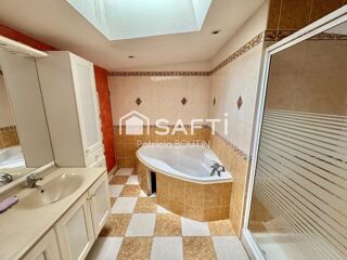  Immeuble � vendre 121 m�