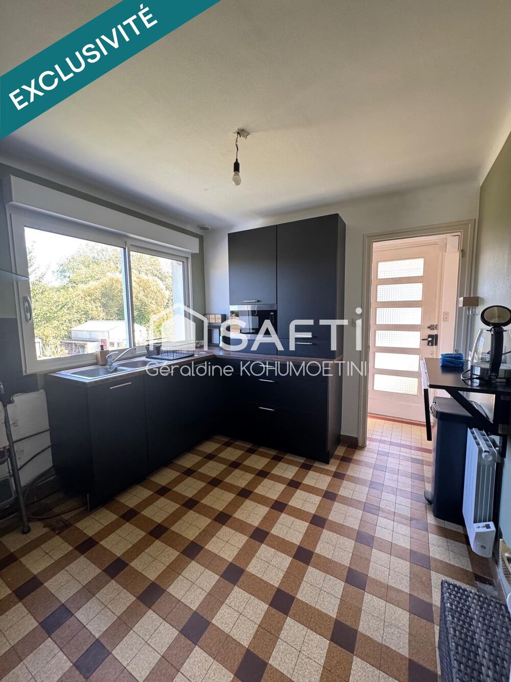 Maison familiale avec beau potentiel à Locmalo