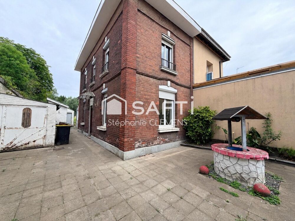 Coup de coeur pour les amoureux de rénovation  Maison de caractère avec immense jardin à Annezin