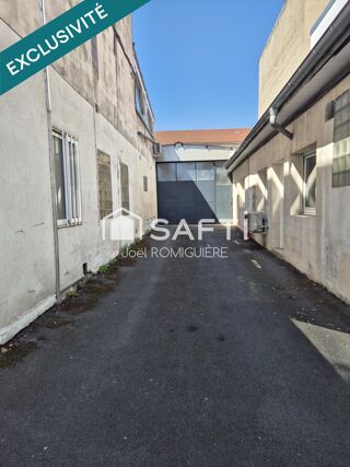  Immeuble � vendre 230 m�