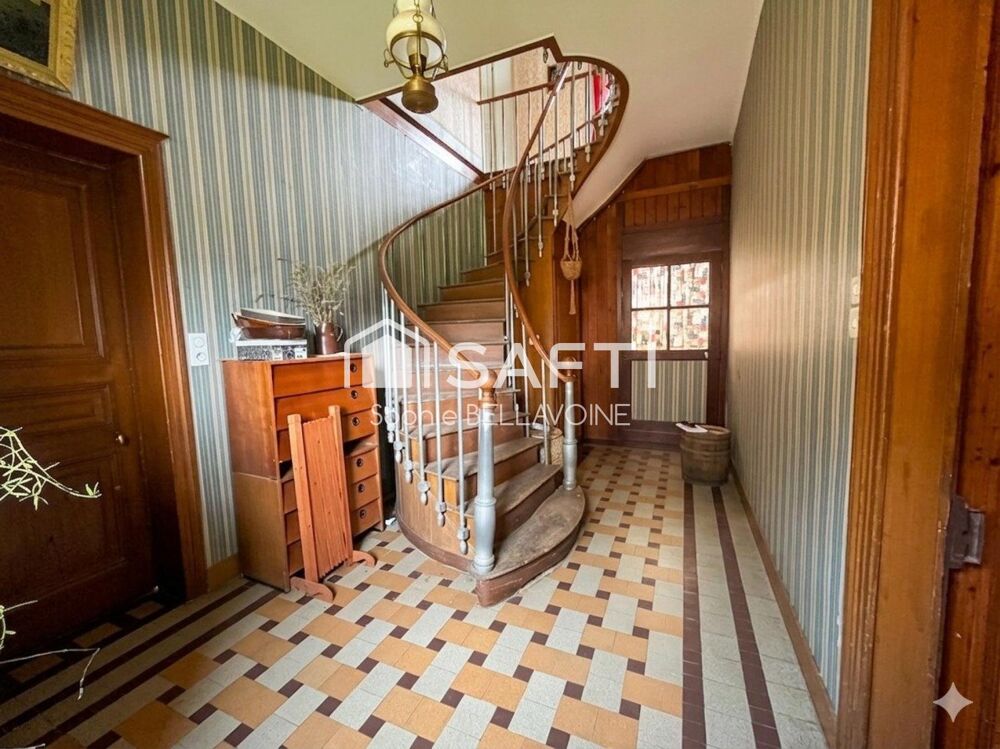 Vente Maison Maison 10 pièces, grand terrain et dépendances Maison-roland