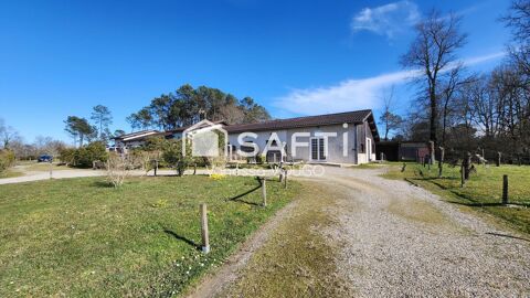 Immeuble de 10 appartements sur un terrain d'environ 5700m2 330000 32150 Cazaubon