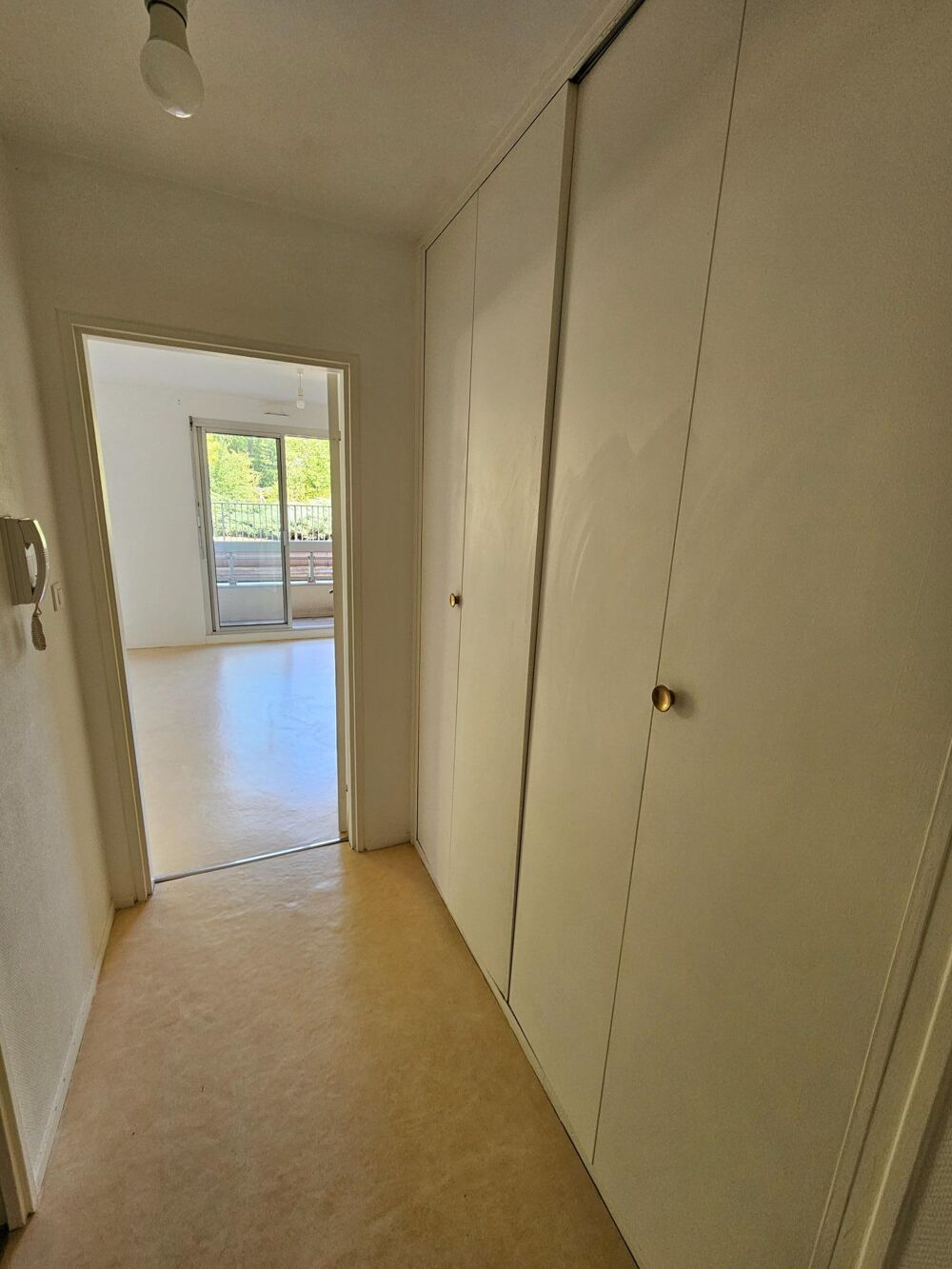 Studio 31 m² Cusset proche Lycée de Presles et Valery Larbaud